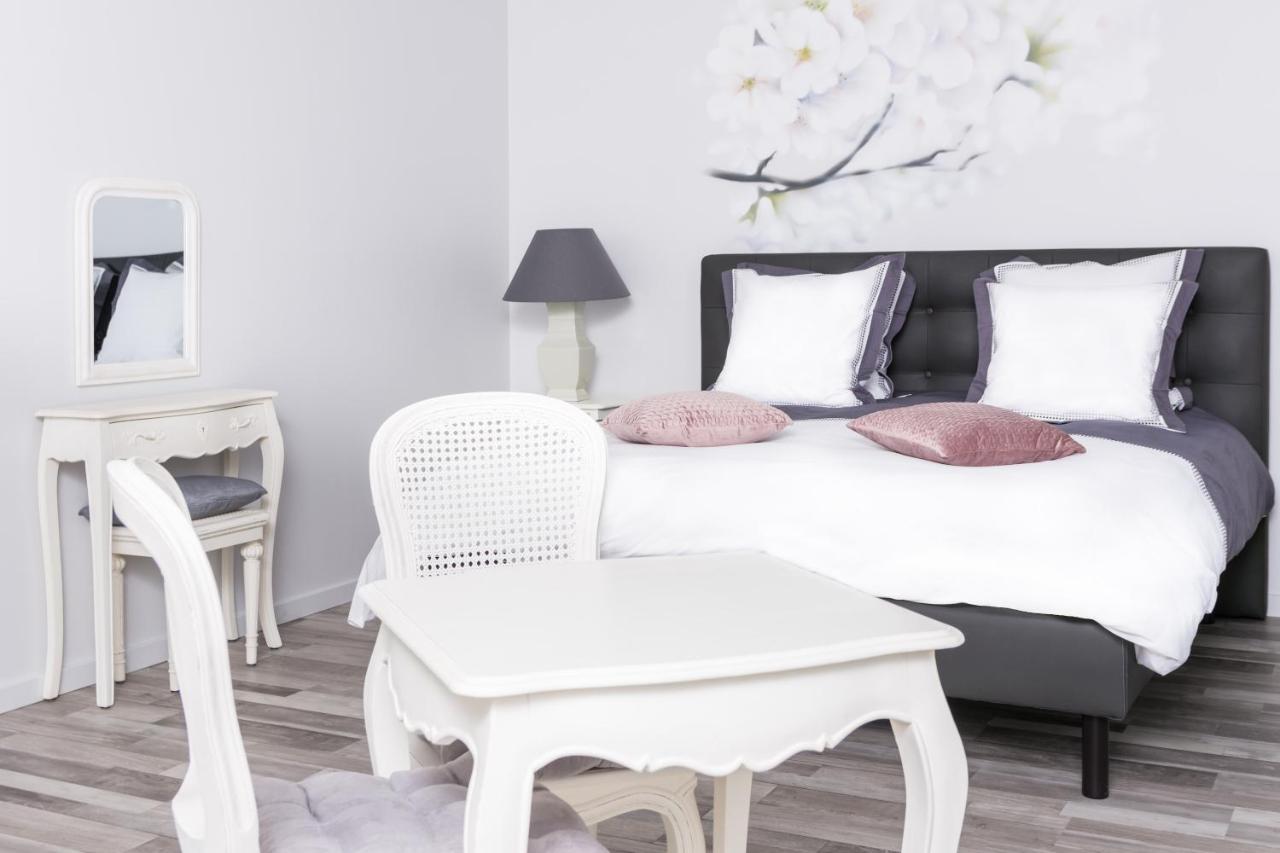 L'Attrap'Reves : Le Confort Hotelier, La Convivialite En Plus Ergersheim Luaran gambar